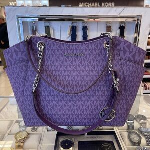 MICHAEL KORS 
Jet Set Travel Lg Signature Chain Shoulder Tote Bag
Dark Purple
